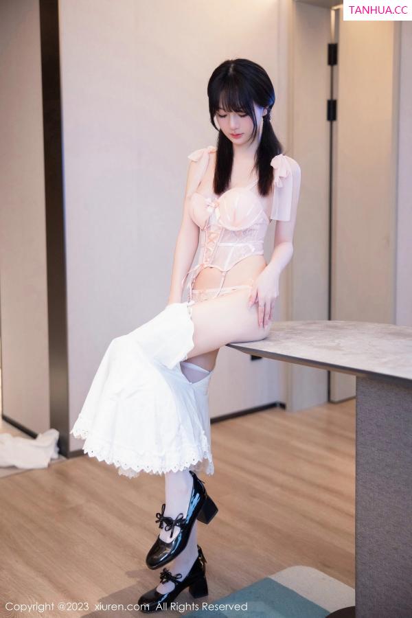   [XiuRen]高清写真图 2023.06.16 No.6933 幼幼 清纯美腿第27张图片